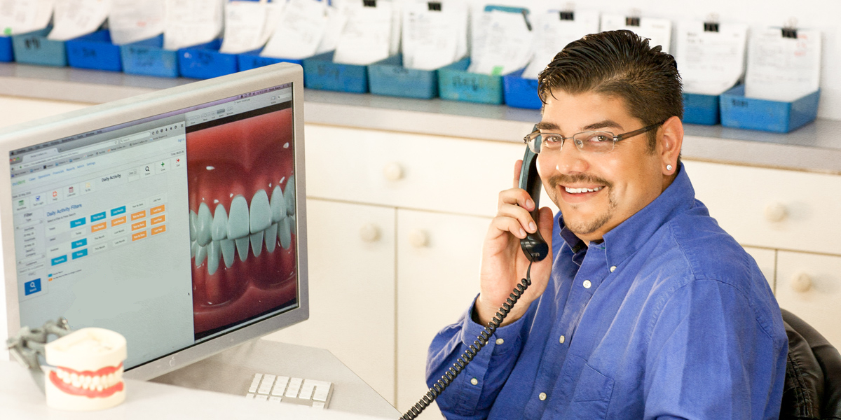 Saunders Dental Laboratory